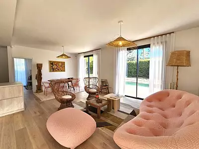Maison, 164 m²