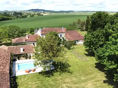 Maison, 425 m²