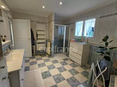 Maison, 295 m²