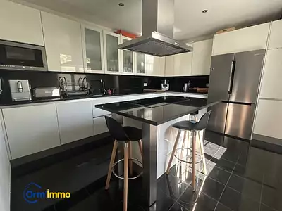Maison, 228,37 m²