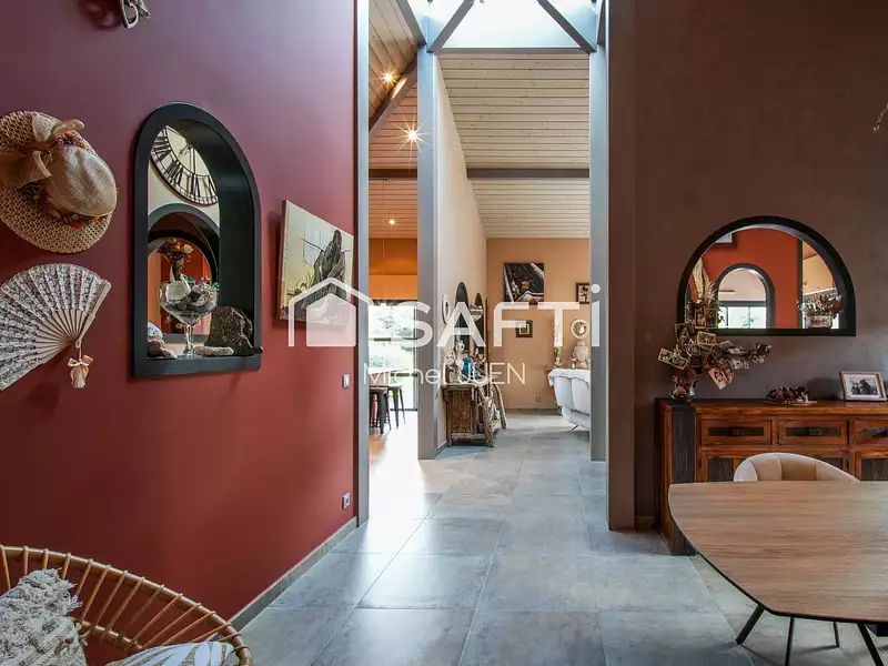 Maison, 225 m²
