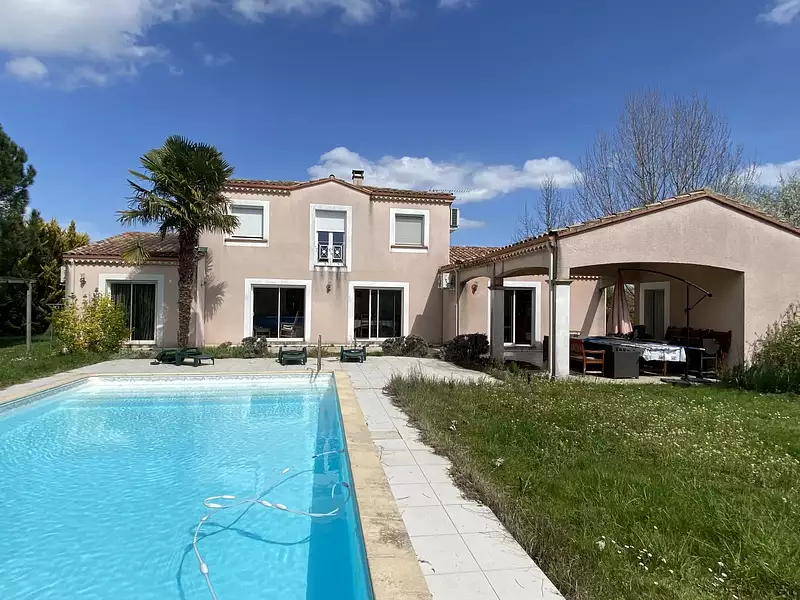 Maison, 155 m²