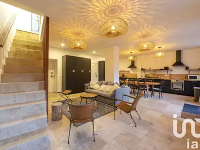 Maison, 250 m²