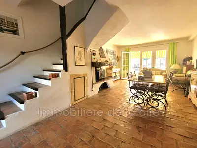 Maison, 83 m²