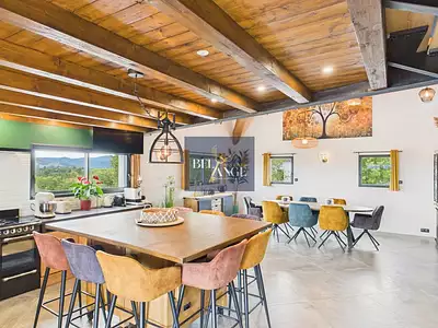 Maison, 180,8 m²