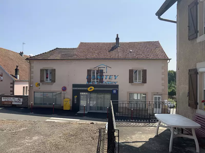 Immeuble, 130 m²