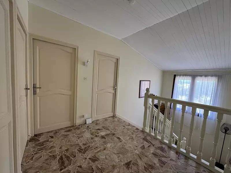 Maison, 259 m²