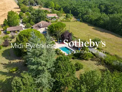 Maison, 301 m²