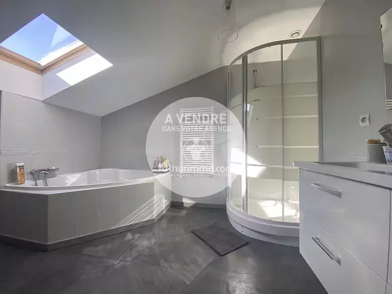 Maison, 148 m²