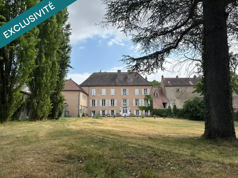 Maison, 561 m²