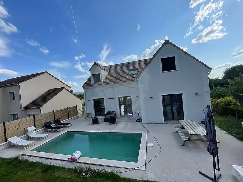 Maison, 167 m²