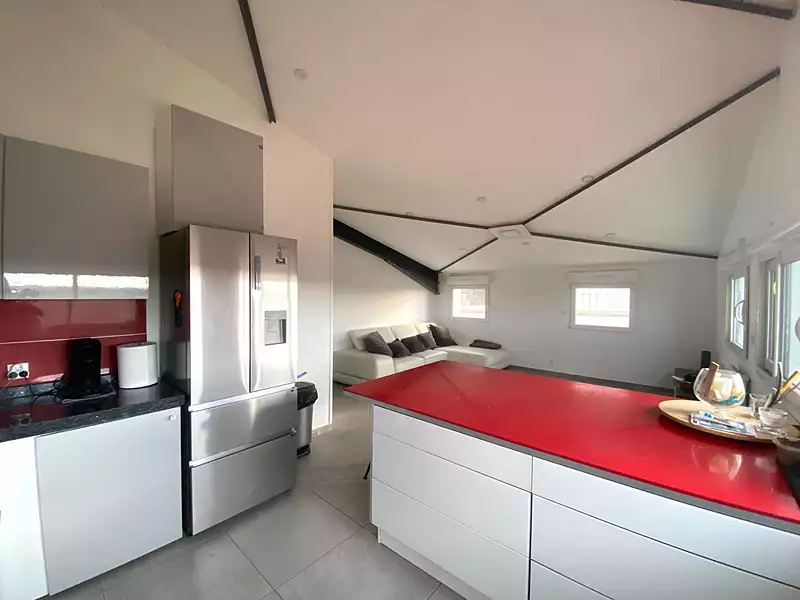 Maison, 681,61 m²