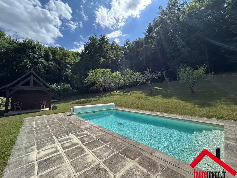 Maison, 161 m²