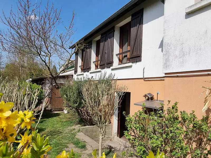 Maison, 176 m²