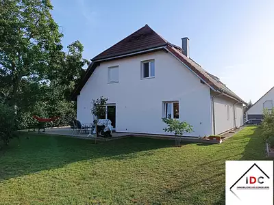 Maison, 270 m²