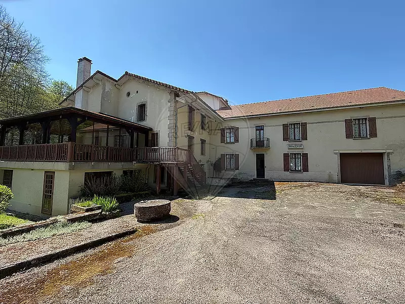 Maison, 560 m²