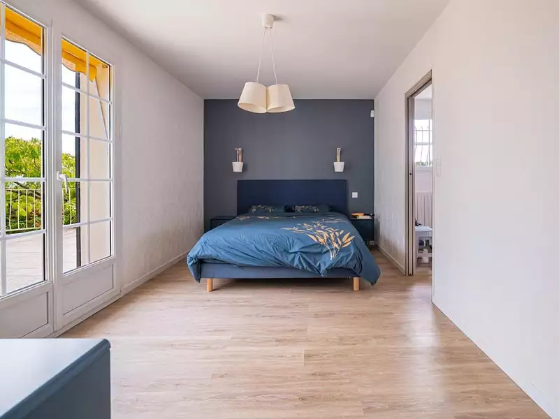 Maison, 261 m²