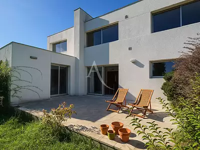 Maison, 192 m²