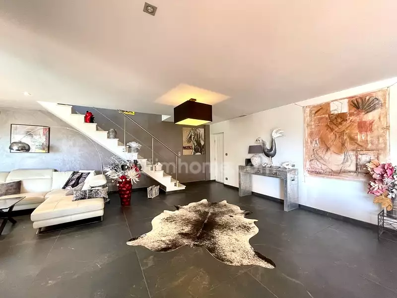 Maison, 168 m²