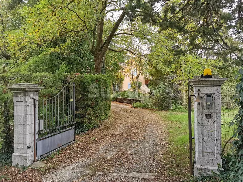 Maison, 305 m²