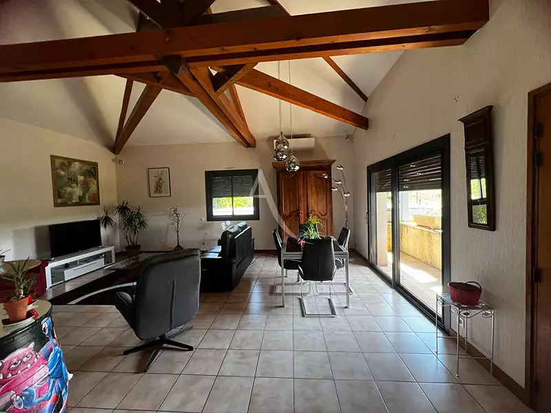 Maison, 202 m²