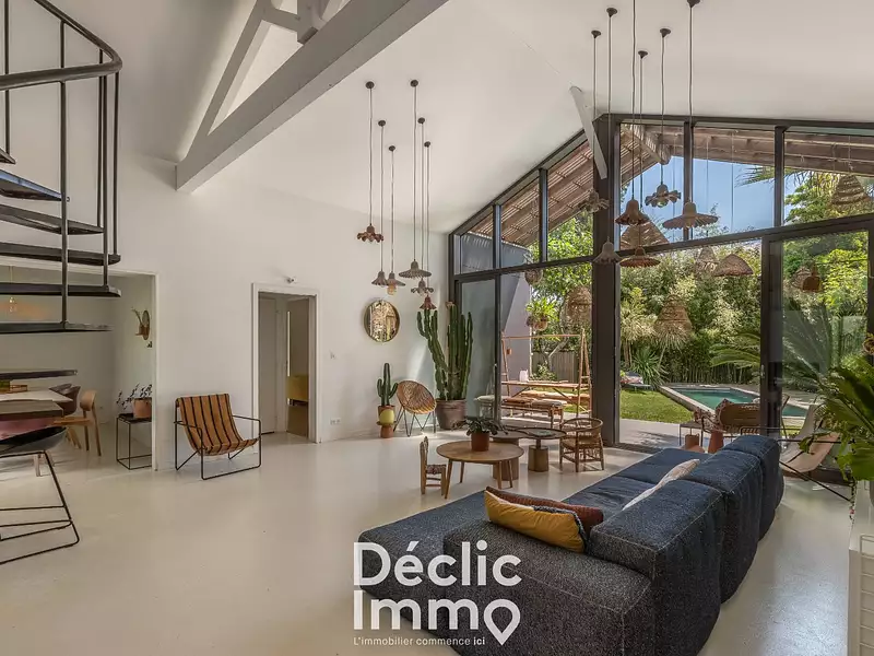 Maison, 205 m²