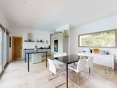 Maison, 170 m²