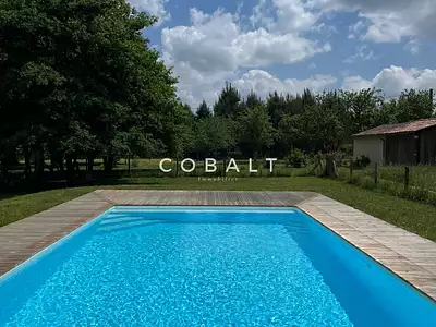 Maison, 235 m²