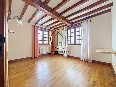 Maison, 167 m²