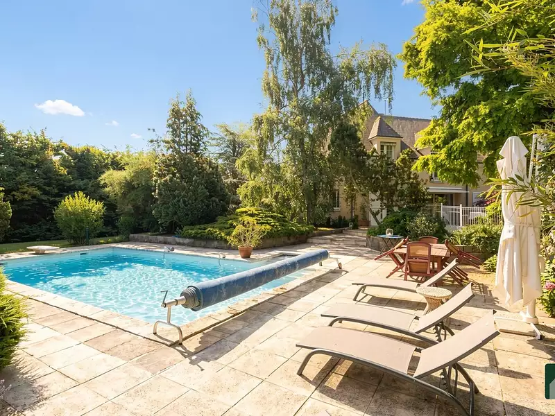 Maison, 232,2 m²