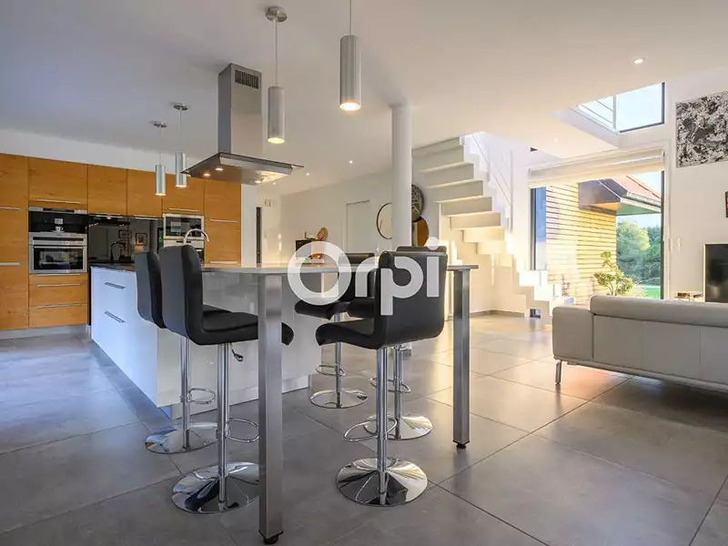 Maison, 175 m²