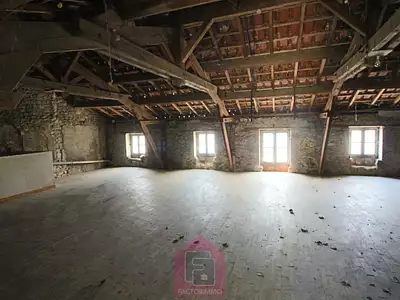 Immeuble, 300 m²