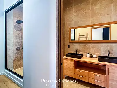 Maison, 238 m²