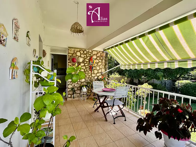 Maison, 260 m²