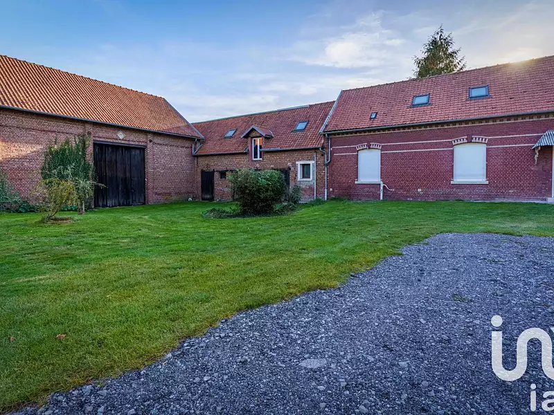 Maison, 280 m²