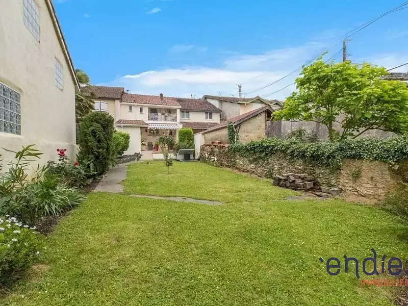 Maison, 103,69 m²