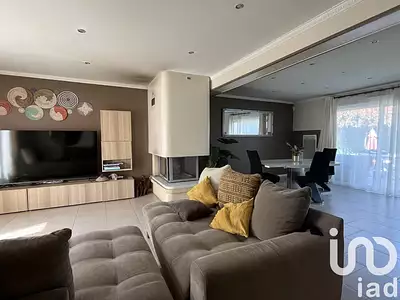 Maison, 153 m²