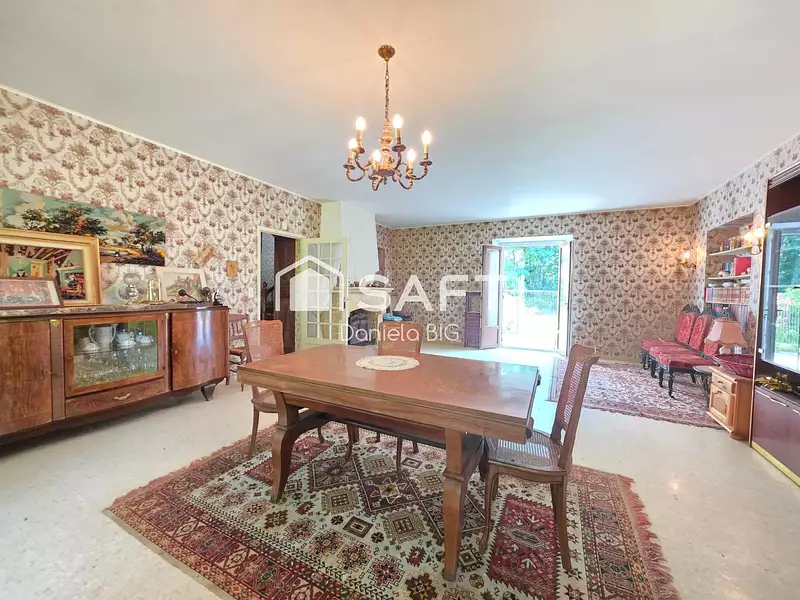 Maison, 180 m²