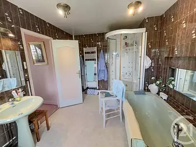 Maison, 332 m²