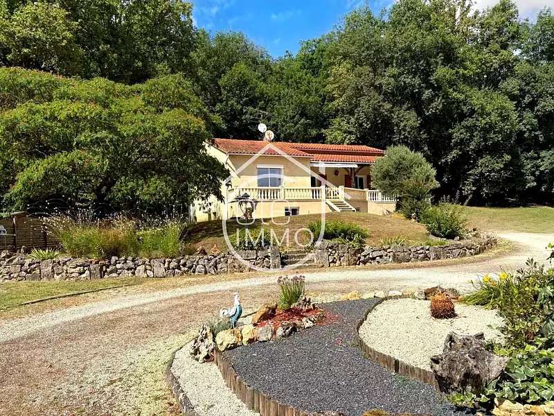 Maison, 184 m²