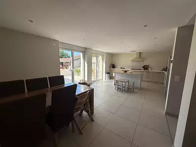 Maison, 180 m²