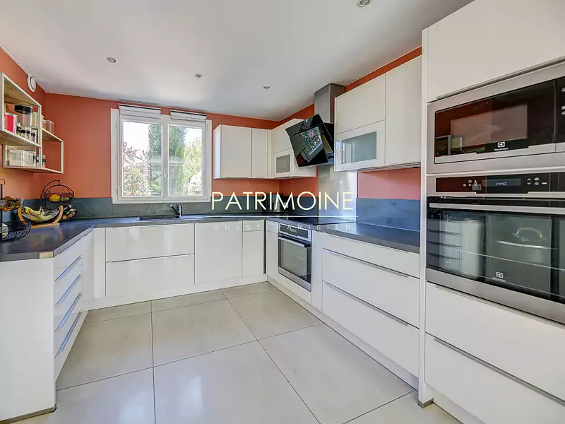 Maison, 209,1 m²