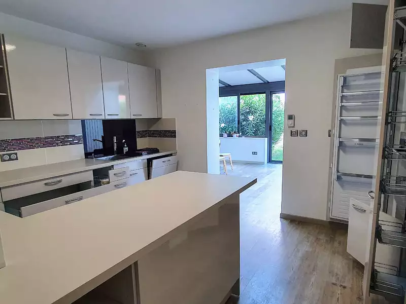 Maison, 163 m²
