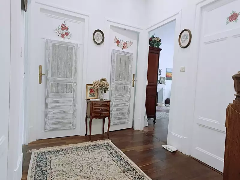 Maison, 250 m²