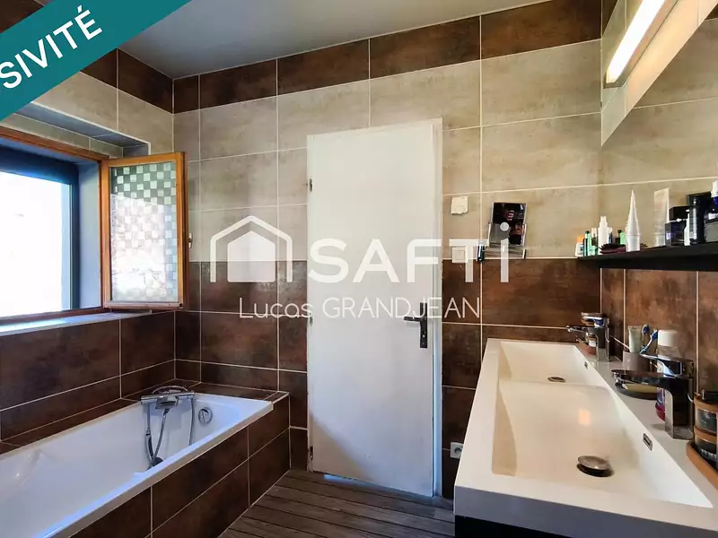 Maison, 115 m²