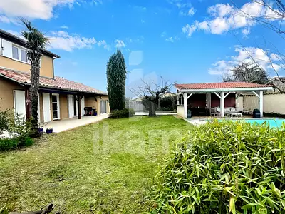 Maison, 160 m²
