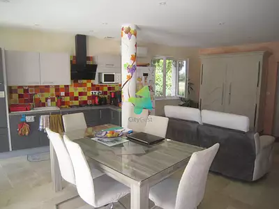 Maison, 171 m²