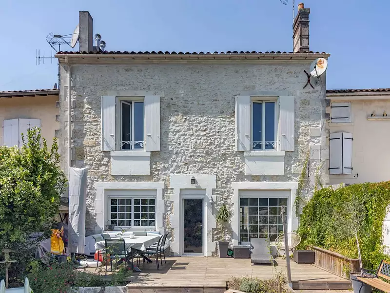 Maison, 163 m²