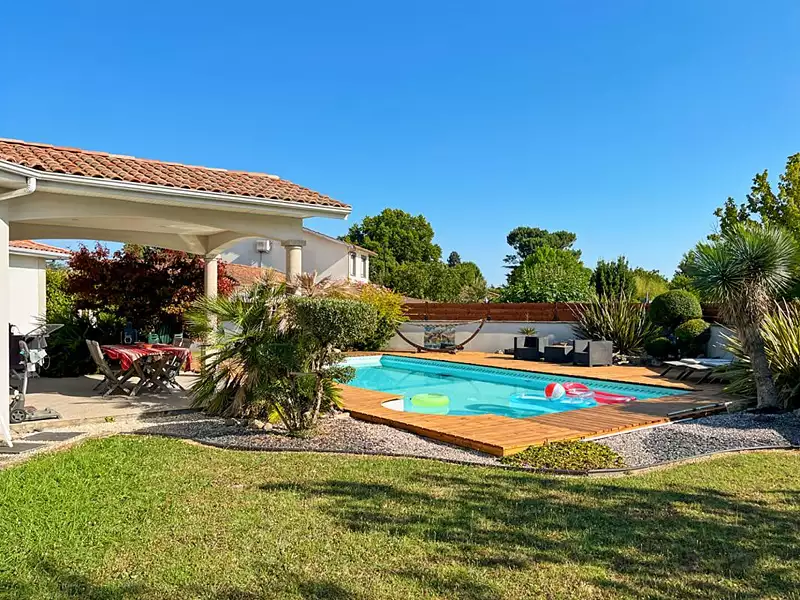 Maison, 155 m²