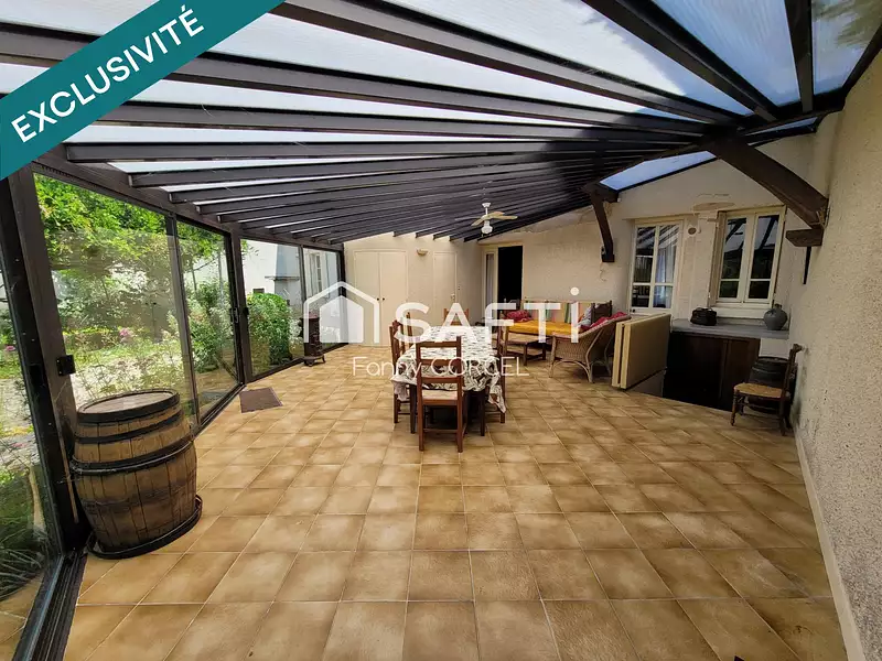 Maison, 298 m²